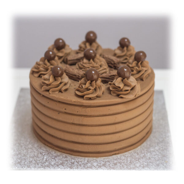 Flake Malteser Cake
